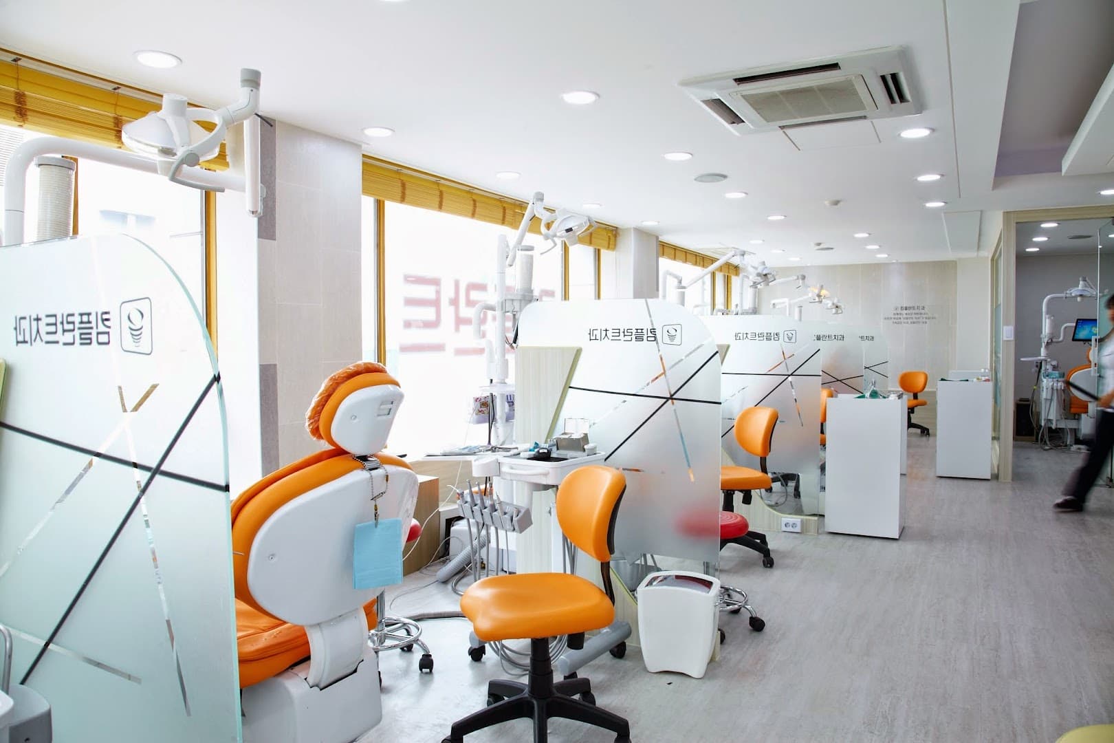 Myeongdong Dental Clinic